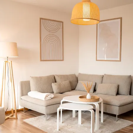 C4S Come4Stay Altoetting - 3-Zi Whg I Zentrale Lage I Parkplatz I Balkon I Wifi I Smarttv I 1 Kingsize, 1 Queensize Bett I Office Arbeitsplatz I Wohnbereich Mit Couch Und Essbereich I Voll Ausgestattete Kueche I Nespresso Exterior foto