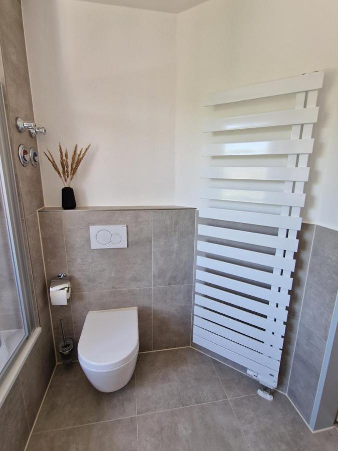 Apartment C4s Come4stay - 3-zi Whg I Zentrale Lage I Parkplatz I Balkon I Wifi I Smarttv I 1 Kingsize, 1 Queensize Bett I Office Arbeitsplatz I Wohnbereich Mit Couch Und Essbereich I Voll Ausgestattete Kueche I Nespresso *