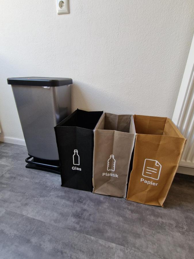 C4s Come4stay - 3-zi Whg I Zentrale Lage I Parkplatz I Balkon I Wifi I Smarttv I 1 Kingsize, 1 Queensize Bett I Office Arbeitsplatz I Wohnbereich Mit Couch Und Essbereich I Voll Ausgestattete Kueche I Nespresso Apartment Altötting