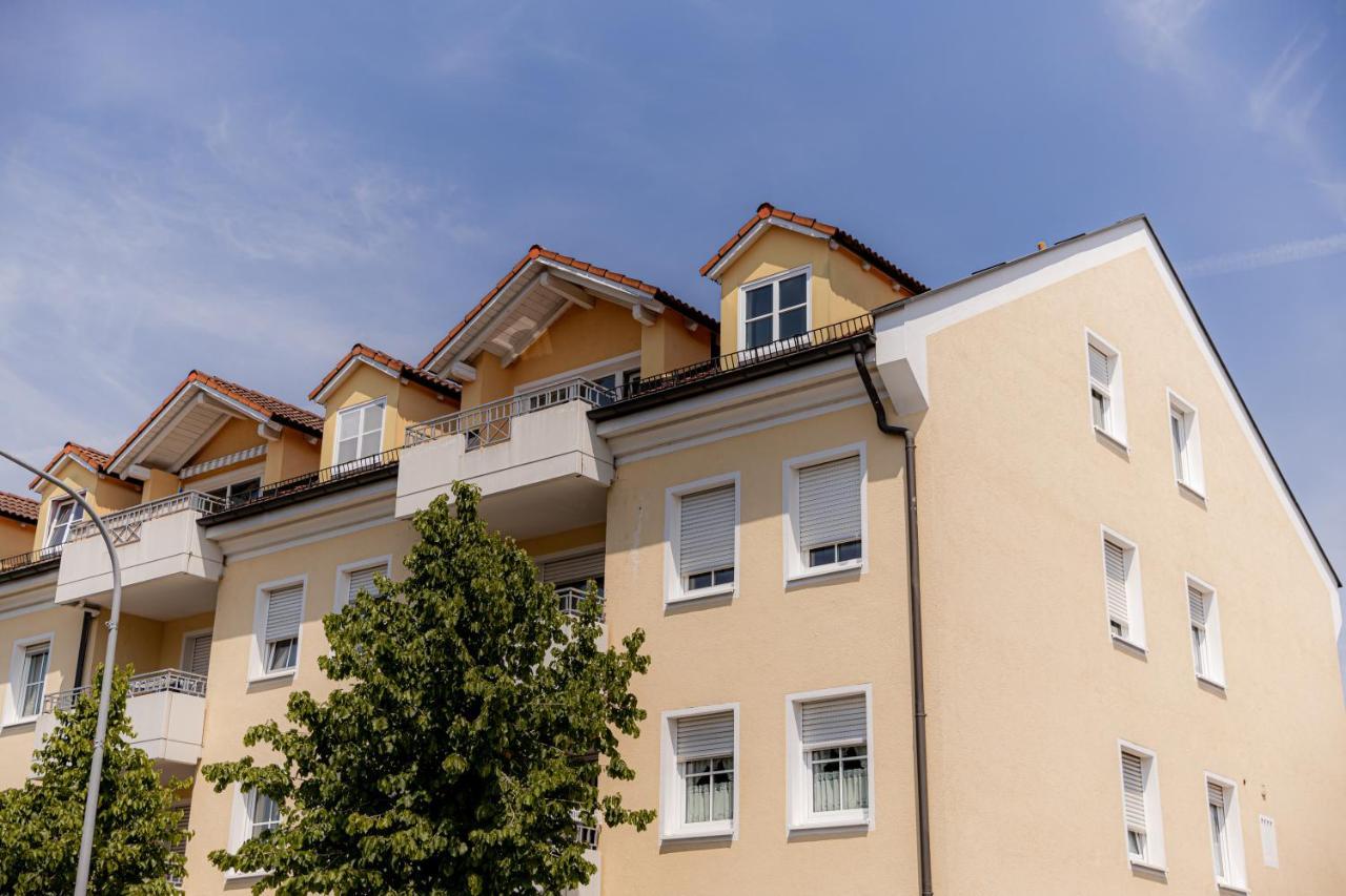 Apartment C4s Come4stay - 3-zi Whg I Zentrale Lage I Parkplatz I Balkon I Wifi I Smarttv I 1 Kingsize, 1 Queensize Bett I Office Arbeitsplatz I Wohnbereich Mit Couch Und Essbereich I Voll Ausgestattete Kueche I Nespresso *
